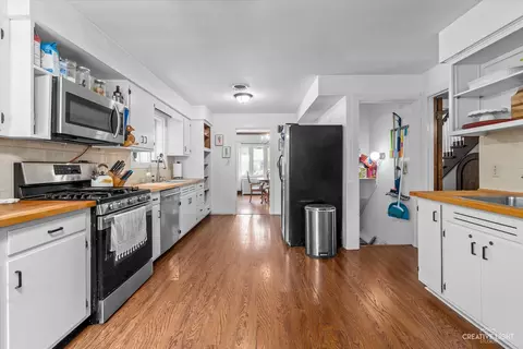 Kitchen - 749 Oak Ave, Aurora, IL 60506 photo 3 of 3