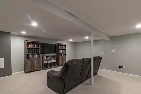 616 Ivy Ct, Wheeling, IL 60090 photo 28