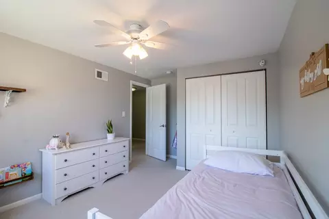 616 Ivy Ct, Wheeling, IL 60090 photo 24