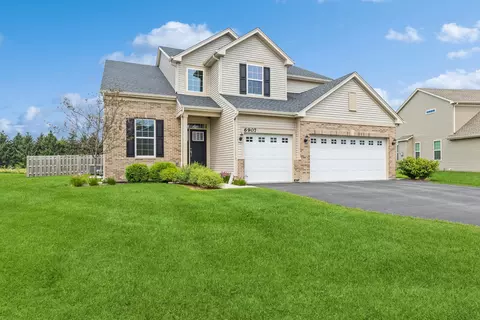 6907 Galway Dr, Mchenry, IL 60050