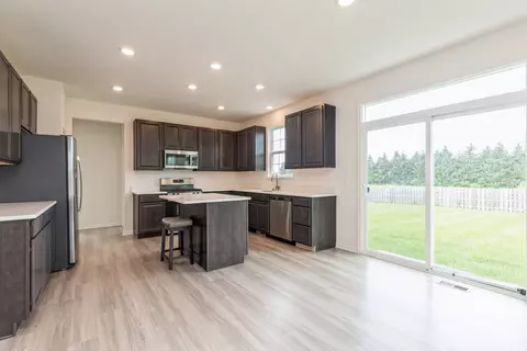Kitchen - 6907 Galway Dr, Mchenry, IL 60050 photo 1 of 4