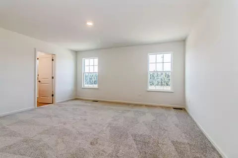 Bedroom - 6907 Galway Dr, Mchenry, IL 60050 photo 2 of 5