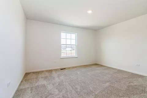 Bedroom - 6907 Galway Dr, Mchenry, IL 60050 photo 5 of 5