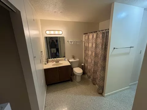 Bath - 2131 Peach St, Champaign, IL 61820 photo 1 of 3