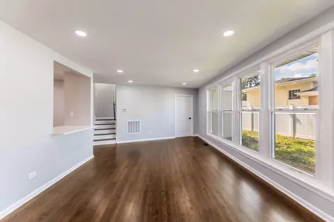 Living - 4446 Idlewild Ln, Hillside, IL 60162 photo 2 of 2
