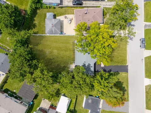 View/Area - 4446 Idlewild Ln, Hillside, IL 60162 photo 2 of 9