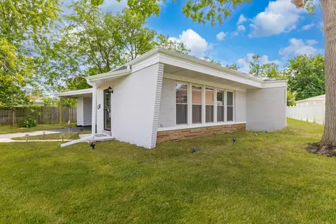 Exterior - 4446 Idlewild Ln, Hillside, IL 60162 photo 6 of 11