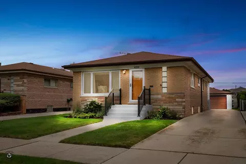 4252 W 78th St, Chicago, IL 60652