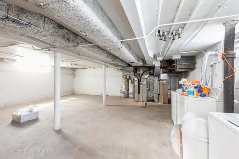 Undisclosed, Chicago, IL 60655 photo 10