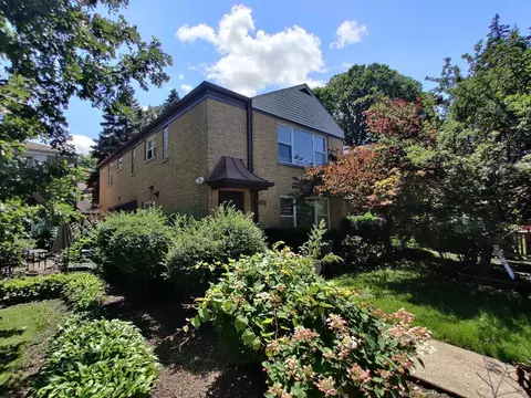 3048 Central St, Evanston, IL 60201 photo 2