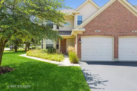 586 Portsmith Ct #B, Crystal Lake, IL 60014