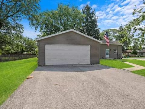 Exterior - 306 E 2nd St, Lockport, IL 60441 photo 2 of 6