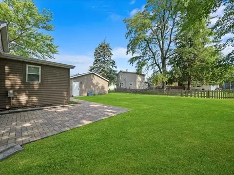 Exterior - 306 E 2nd St, Lockport, IL 60441 photo 4 of 6