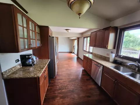 Kitchen - 887 Braintree Ln, Bartlett, IL 60103 photo 3 of 3