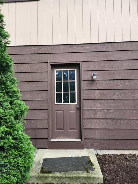 Other - 887 Braintree Ln, Bartlett, IL 60103 photo 8 of 9