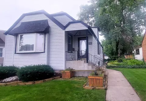 9341 Utica Ave, Evergreen Park, IL 60805