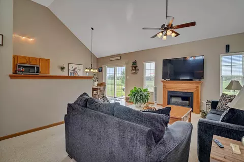 1865 Sunset Ln, Morris, IL 60450 photo 5