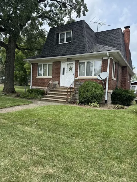328 Chaney Ave, Crest Hill, IL 60403