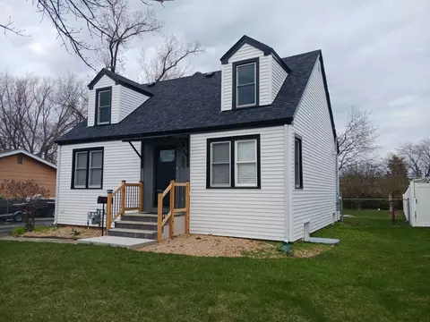 505 N Douglas Ave, Villa Park, IL 60181