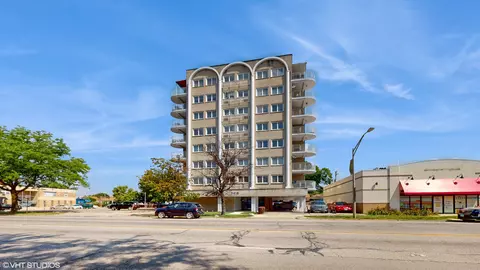 7410 W North Ave #304, Elmwood Park, IL 60707
