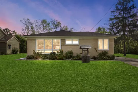 21911 W Linden Ave, Lake Villa, IL 60046