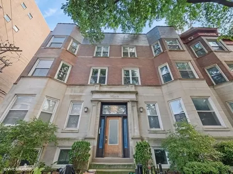1015 W Dakin St #1, Chicago, IL 60613