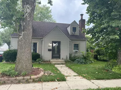 561 Marguerite St, Elgin, IL 60123