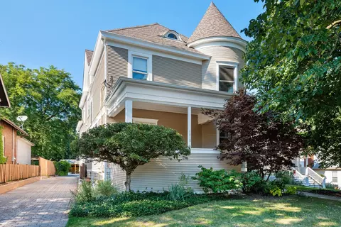 1818 Wilmette Ave, Wilmette, IL 60091