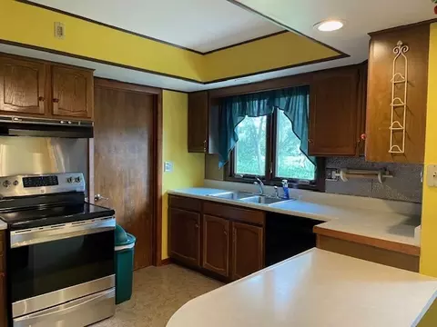 302 John St, Steward, IL 60553 photo 8