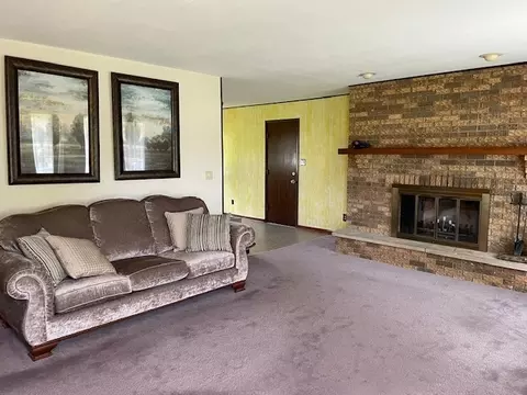 302 John St, Steward, IL 60553 photo 5