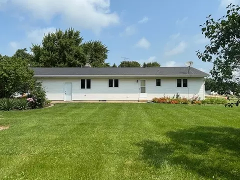 302 John St, Steward, IL 60553 photo 18