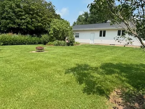 302 John St, Steward, IL 60553 photo 17