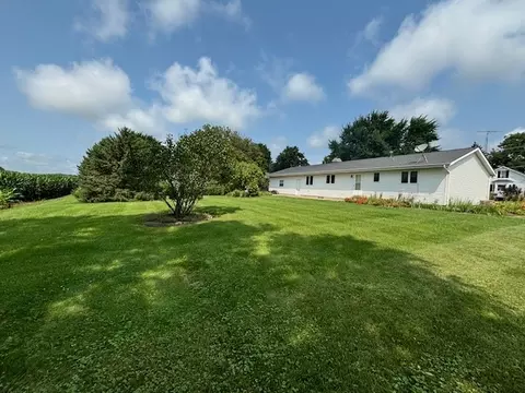 302 John St, Steward, IL 60553 photo 20