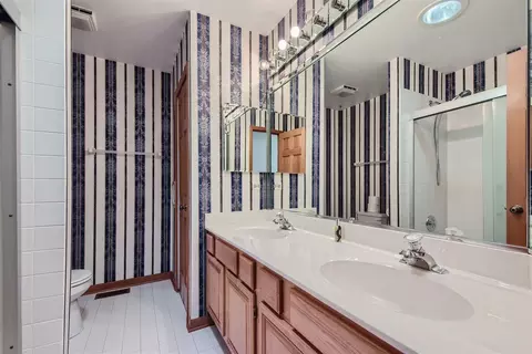 1845 Nicholson Dr, Hoffman Estates, IL 60192 photo 20