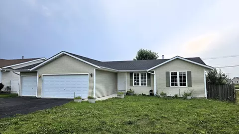 7254 Salzbrenner Ln, Machesney Park, IL 61115