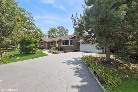 3912 Forest Ave, Downers Grove, IL 60515