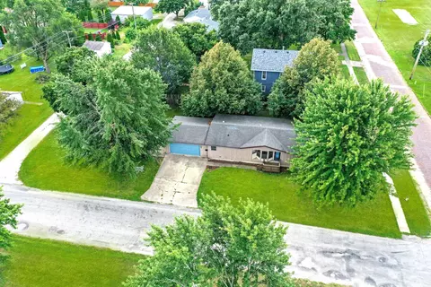 View/Area - 207 E 7th St, Minonk, IL 61760 photo 1 of 3