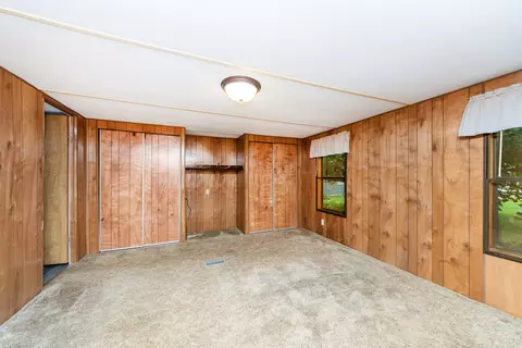 Bedroom - 207 E 7th St, Minonk, IL 61760 photo 2 of 6