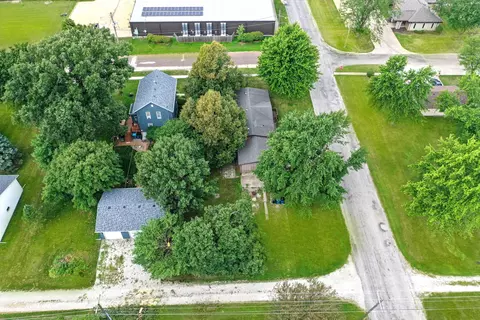 View/Area - 207 E 7th St, Minonk, IL 61760 photo 3 of 3