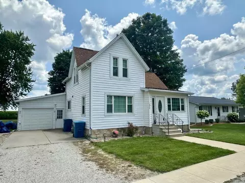 104 N Wabash St, Odell, IL 60460