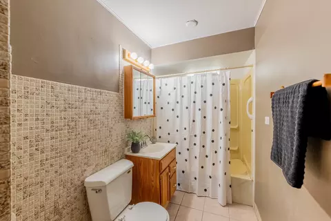 6801 La Porte Ct, Bridgeview, IL 60455 photo 11