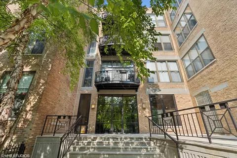 1330 W Monroe St #211, Chicago, IL 60607