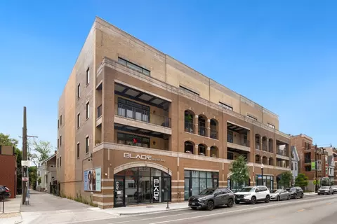 1419 W Belmont Ave #4, Chicago, IL 60657