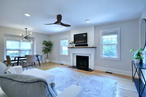 370 E May St, Elmhurst, IL 60126 photo 36