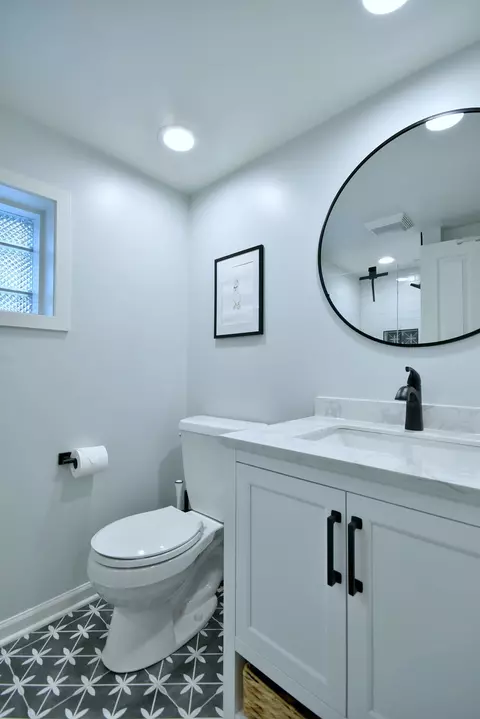 370 E May St, Elmhurst, IL 60126 photo 57