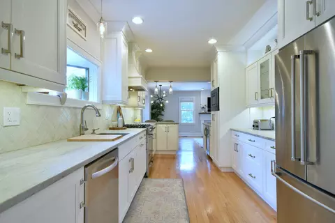 370 E May St, Elmhurst, IL 60126 photo 22