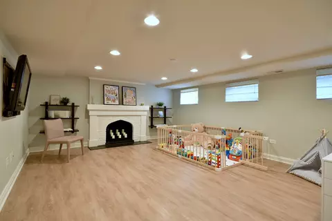 370 E May St, Elmhurst, IL 60126 photo 54