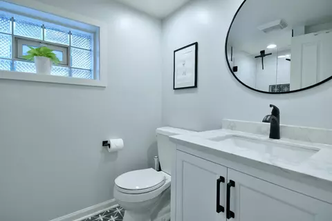 370 E May St, Elmhurst, IL 60126 photo 56