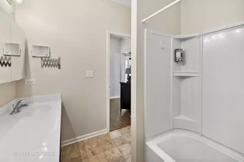 3805 Jasmine Ln, Elgin, IL 60124 photo 17