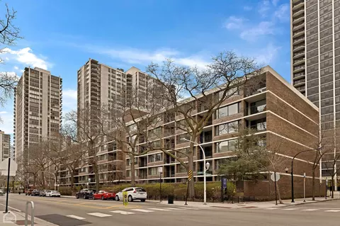 1555 N Sandburg Ter #110K, Chicago, IL 60610